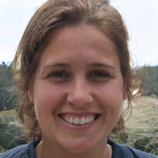 Charlette Bahar