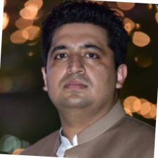 Qamar Khan