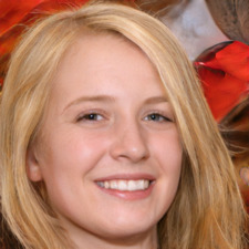 Carly Descombes