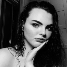 michaela leigh reads