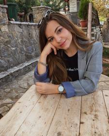 Ξένια Καρβούνη