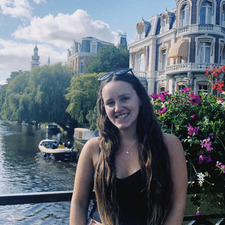 Charlotte (Books and Bouquets)