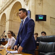 Daniel Valdivia