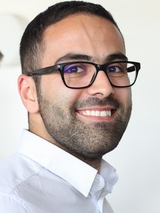 Reza Barzanooni