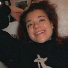 Ellie Comins