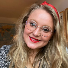Lizzie Fielding