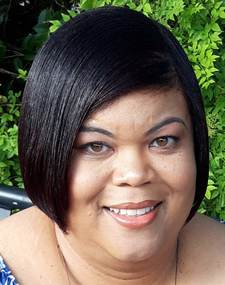 Alicia (PrettyBrownEyeReader)