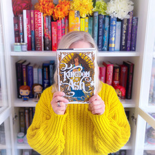 Alex (AlexInariBooks)