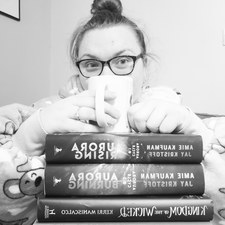 Bethany Jane - (read.when.she.can)