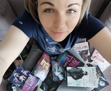 Jasmina bbjbookstagram 