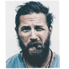 Aditya El niño Indio