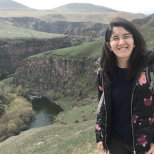 Kubra Unlu