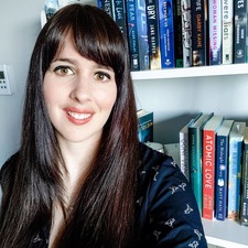 Britt▪️PlotsPawsPinot