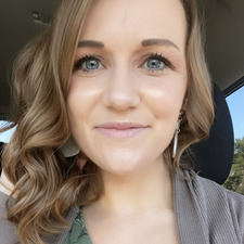 Ashley  Peterman