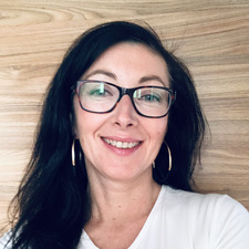Eva Kadar