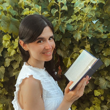 Essentially Bookish Cat