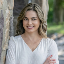 Jennifer Hanson