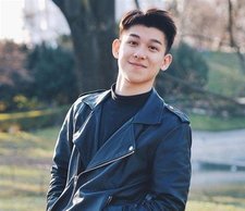 Khúc Hạo  Đông