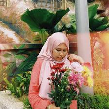 Iman (✿◠‿◠)