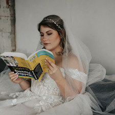 Morgan’s novel tea 🐝📚🐞