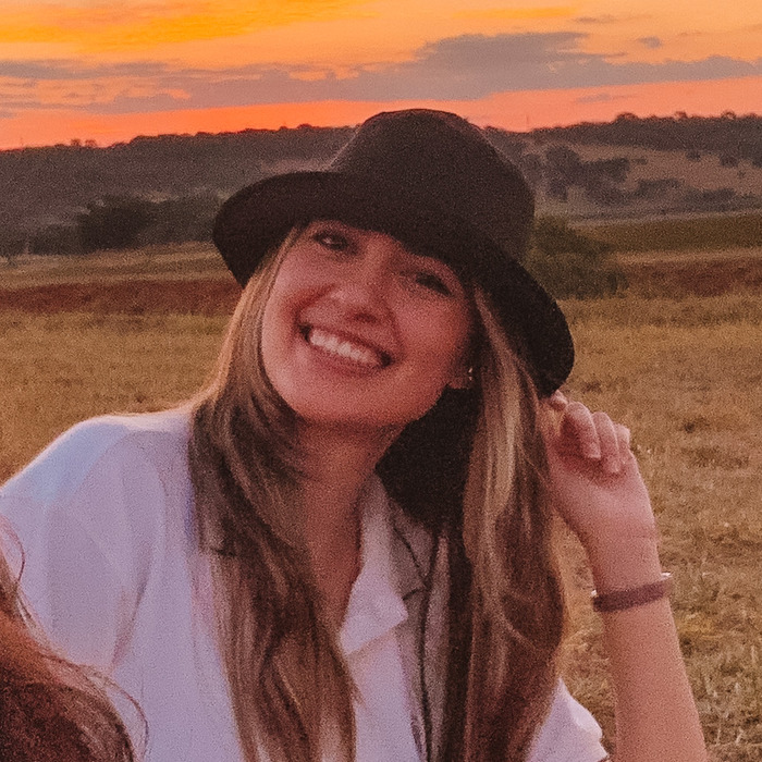 Goodreads profile picture for @lets