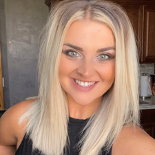 Alecia Hanselman