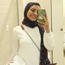 نور العباسي