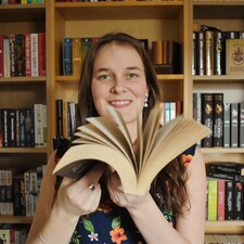 Barbora (bookworm.wander)