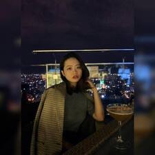Julia Thu Luu