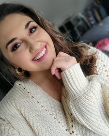 Maddie Cole
