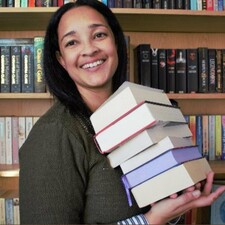 Danielle (DanisBookWorld)