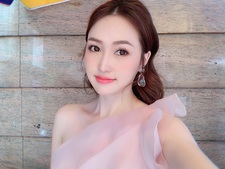 Khúc Hải  Quỳnh