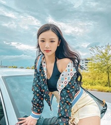 Đoàn Mai  Vy