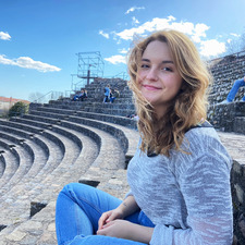 Laura Breton