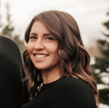 Stephenie (Insta: reading_and_running_ )