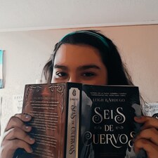 Sofía (Maniac_reader5)