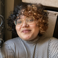 thtBlkLibrarian