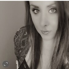 Krista's Crooked Bookshelf