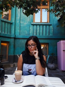 Марина Кръстева.