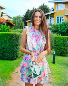 Изабел Овчарова