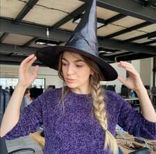 Илиана Карабожилова