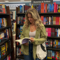 MacKenzie Markiewicz's Goodreads