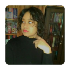 Varsha (bansheesbookstagram)