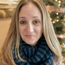 Angela Helge