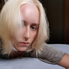 sarska ✧ ˚ 　· 　　 .