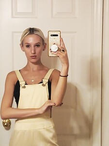 Julia Saxton