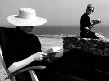 مونا لیان‌نژاد