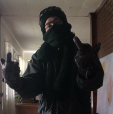 b̴̜͍̮̘̫͚̺̎́̈̆͜͠͝ę̶̦̜́ń̸̯̫̣͑