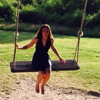 Lauren Holmes