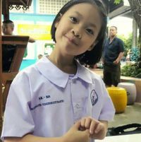 ผึ้งขวัญ พึ่งพาญาติ